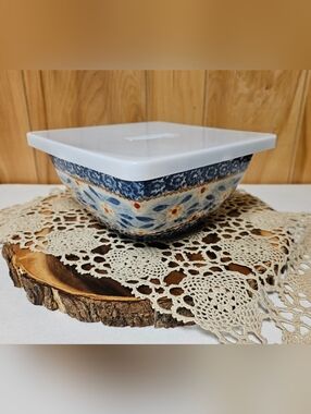 Temptations by Tara Old World Blue Square Bowl 7” With Lid